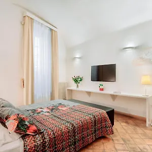 relais-giulia-rome.it-romehotels.com/